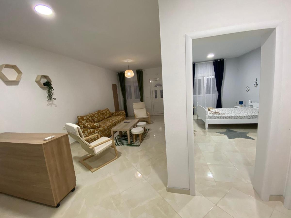 Appartamento Kotor Apartman Green Sailor Esterno foto