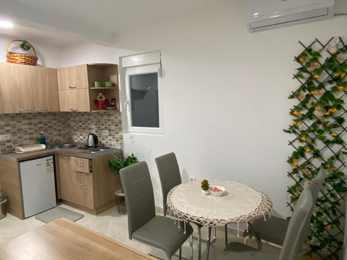 Appartamento Kotor Apartman Green Sailor Esterno foto